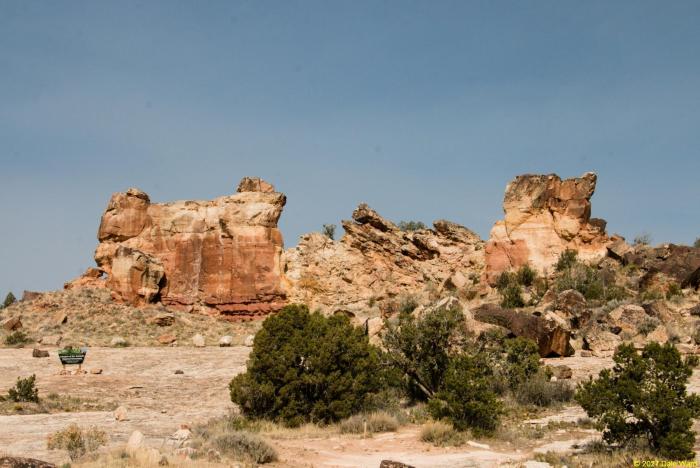 Castle rock pueblo settlement complex